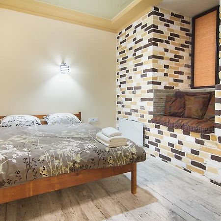 Club Suite Near Deribasovskaya โอเดสซา ภายนอก รูปภาพ
