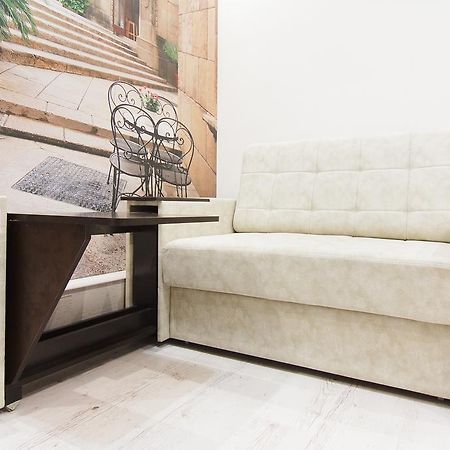 Club Suite Near Deribasovskaya โอเดสซา ภายนอก รูปภาพ